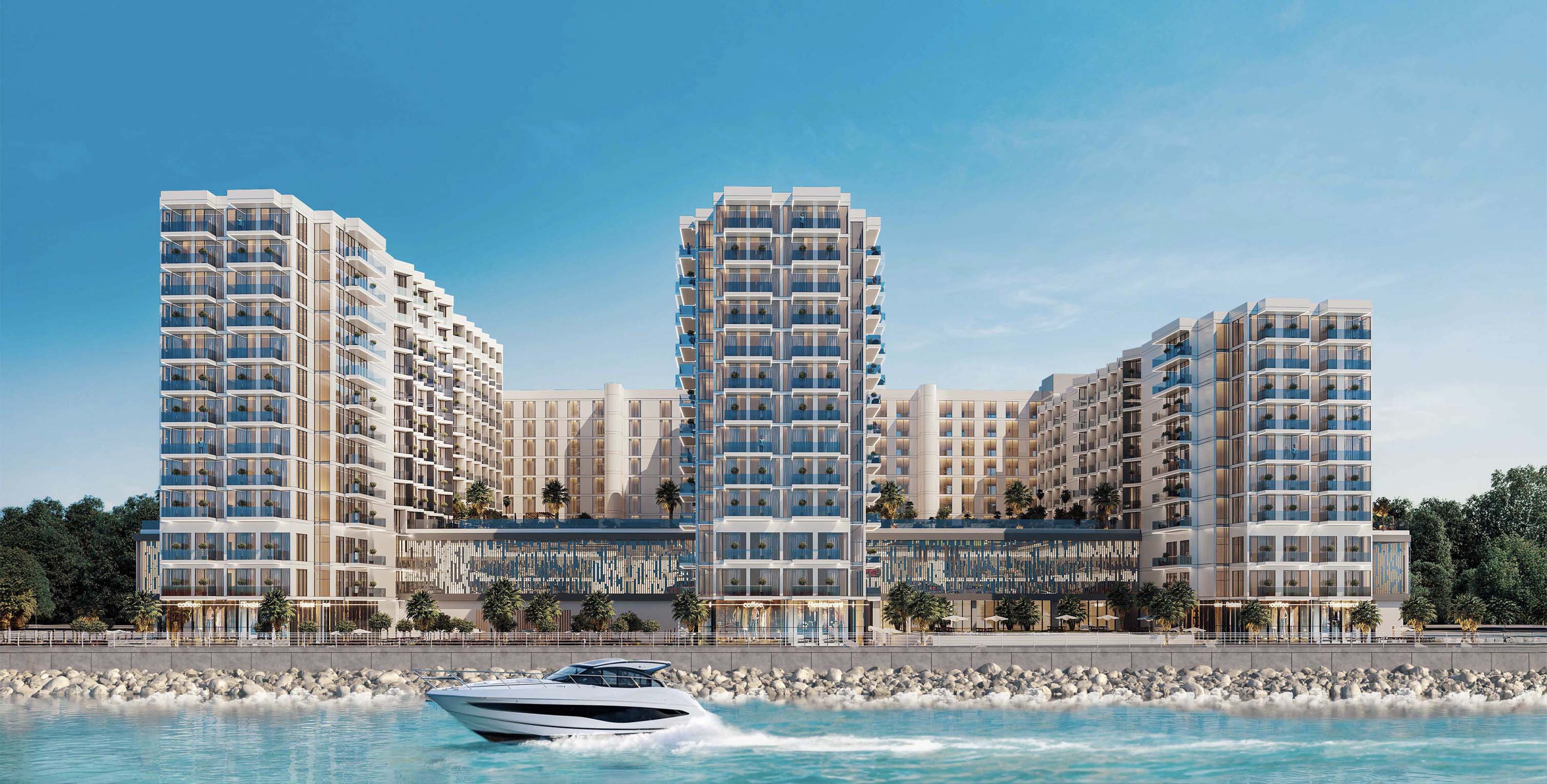 Vue panoramique de Playa Viva au bord de l'eau avec le soleil couchant